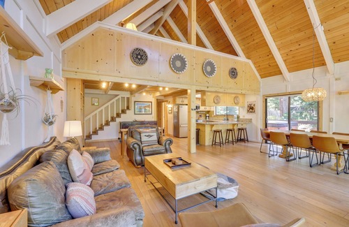 Lake Forest House | 2 Mi to Skylandia Beach: Tahoe City Home w/Deck