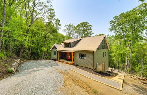 Boone House | 2 Mi to Tweetsie Railroad Newly Built Home!