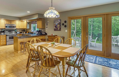 Warsaw House | 2 Mi to Woodbury Wildlife Area: Cozy Farmhouse!