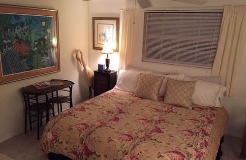Gulf Gate Estates House | 2 Miles to Siesta Key