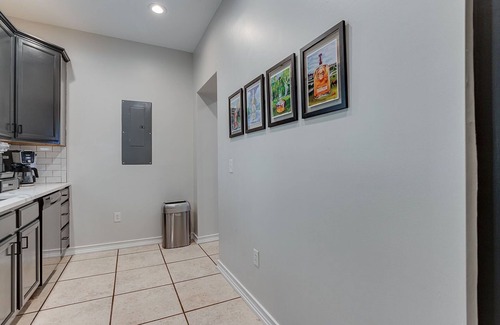 Lexington House | 2 Miles to UK-Downtown Lex + Close to Restaurants + Top Location & Neighborhood