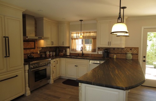 Del Monte Forest House | 2 min drive to the beach/17 Mile Drive