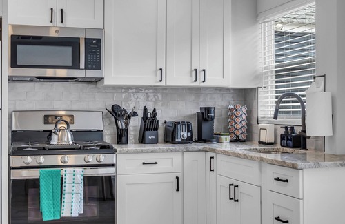 Seaside Heights House | 2 Min to Beach with Towels+ Linens, AC, BBQ Grill, Keurig Coffee