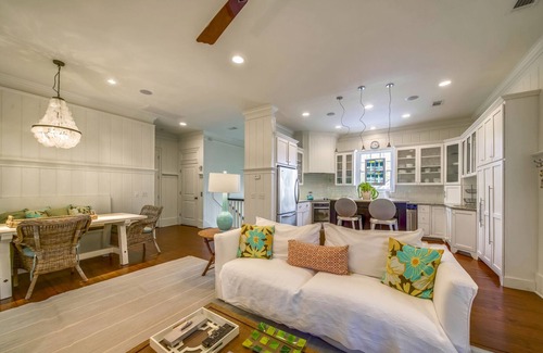 Tybee Island House | 2-Min Walk to Beach | Screened Porch, Fire Pit & Secluded Setting
