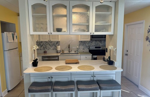 Port Canaveral Condo | 2 min walk to the beach. 5 min drive to the cruise ships! Excellent Location!