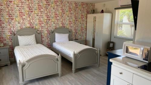 Lauderdale-by-the-Sea Apartment | 2 Min Walk To The Beach-all Renovated Studio #4