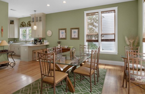 Seagrove Beach House | 2 Mins to the Gulf, Sleeps 10, Seagrove Beach + Free Attraction Tickets!