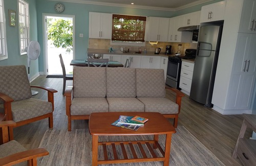 Rockley Apartment | 2 minute Walk to Beach, Newly Renovated, 2 Bedroom 2 Bathroom Apartment #2