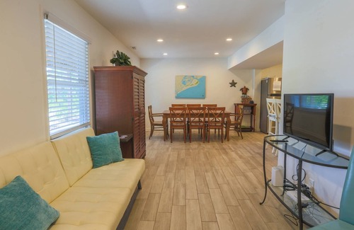 Isle of Palms House | 2 Minute Walk to Quiet Section of Beach! Covered porch, outdoor shower, renovated kitchen & more!