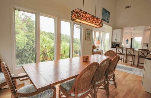 Isle of Palms House | 2 Minute Walk to Beach; Access to Community Pool and Pickle Ball, Basketball & Tennis Courts