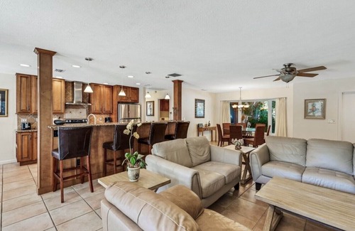 Siesta Key House | 2 minutes from beautiful Siesta Key mainbeach!