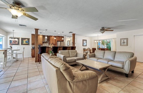 Siesta Key House | 2 minutes from beautiful Siesta Key mainbeach!