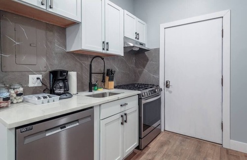 Old Town Hotel | 2 MTM Fully Furnished Rental in Old Town 2f&2r