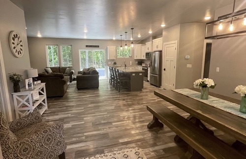 Egg Harbor House | 2 Neighboring Homes Sleep 24 - 8 Bedrooms and 10 Bathrooms