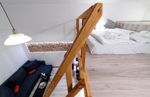 City Centre Apartment | 2 Nights Apartments - great location, right next to Main Rail and Bus Station, 10 min to Main Square by foot