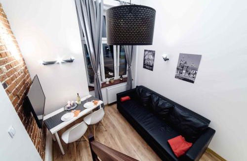 City Centre Apartment | 2 Nights Apartments - great location, right next to Main Rail and Bus Station, 10 min to Main Square by foot