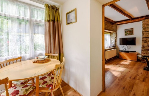 Felinfach Cottage | 2 PENRHYNBACH, pet friendly, character holiday cottage in Aberaeron