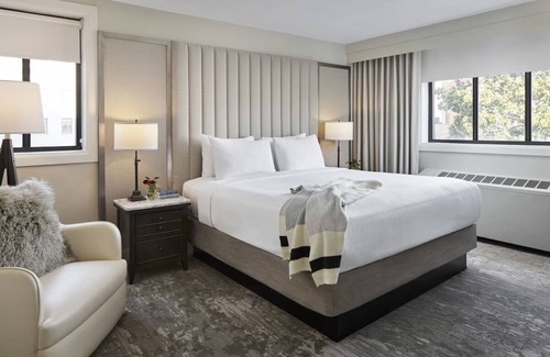 Capitol Hill Hotel | 2 Perfect Suites w/Kitchen – For History & Museum Enthusiast | Pet Friendly
