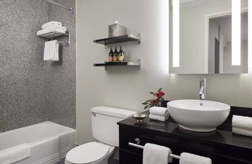 Capitol Hill Hotel | 2 Perfect Suites w/Kitchen – For History & Museum Enthusiast | Pet Friendly