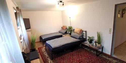 Kassel House | 2 Pers Ferien Wohnung mit privater Küche, Bad, WC und Garten, inkl Gratis Frühstück, Parkplätze und WiFi