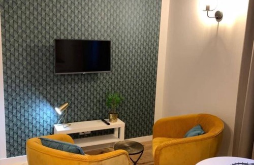 Chatel-Guyon Apartment | 2-person air-conditioned 1-bedroom apartment near Aïga Resort Puy de la Coquille A02