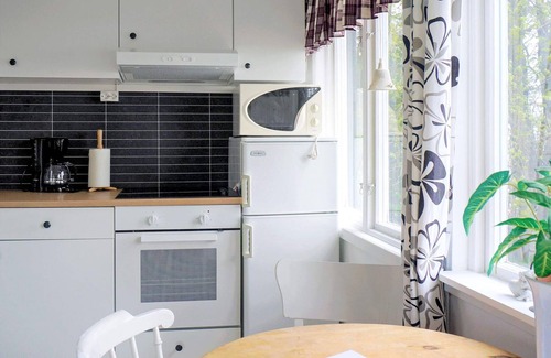 Vanersborg Municipality House | 2 person holiday home in FRÄNDEFORS