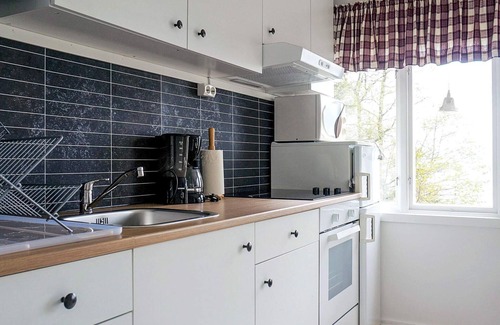 Vanersborg Municipality House | 2 person holiday home in FRÄNDEFORS