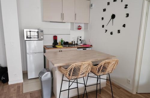 Suresnes Apartment | 2 Pièces calme proche Paris