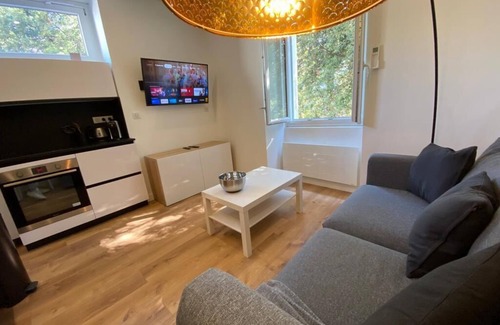 Carre d'Or Apartment | 2 Pièces Dans la Verdure Refait à Neuf à Quelques Minutes de la Prom