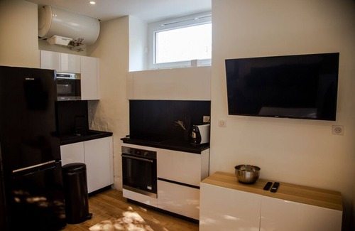Carre d'Or Apartment | 2 Pièces Dans la Verdure Refait à Neuf à Quelques Minutes de la Prom