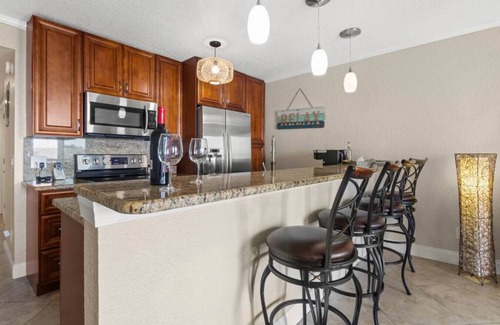 Rocky Point Condo | 2 PM Checkin- Heated Pool and Private Balcony