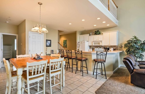 Camdenton Condo | 2 Pools: Waterfront Condo on Lake of the Ozarks!