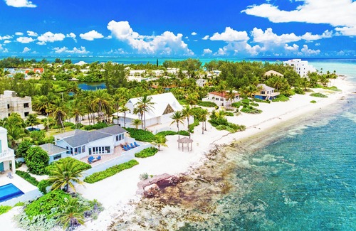 North Side Villa | 2 private beachfront villas side by side, 5 bedrooms, Rum Point, Grand Cayman!