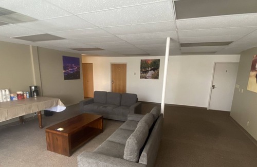 Fairview House | #2 Private Bedroom Near Downtown Anchorage