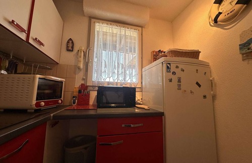 Boyardville Apartment | 2-Room Apartment with Balcony 700m from Beach