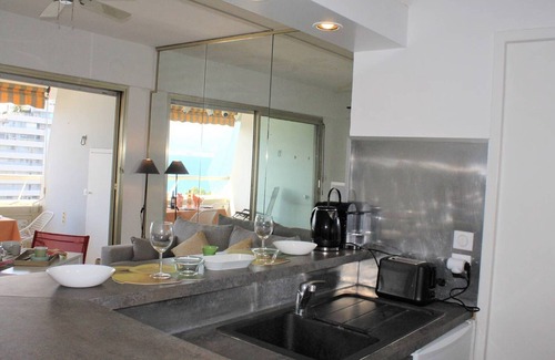 Villeneuve Loubet Beach Apartment | 2-Room Apartment, 4 sleeps with terrace and panoramic view