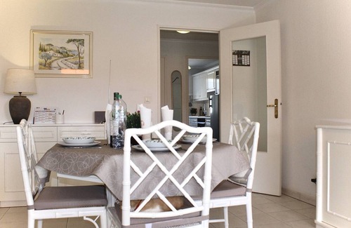 Villeneuve-Loubet Apartment | 2-room apartment with parking and air conditioning near the beach