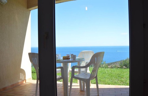 Banyuls-sur-Mer Apartment | 2-room apartment with terrace, WIFI, and parking in Banyuls-sur-Mer