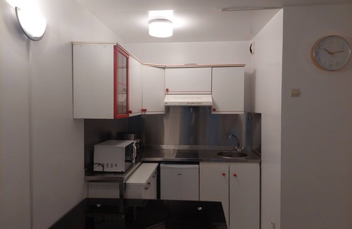 Rosny-sous-Bois Apartment | 2-room apartment with small garden