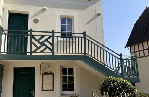 Houlgate Apartment | 2-room apartment 1 km from the beach!