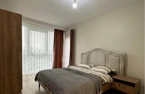 Bahcelievler Apartment | 2-room apartment, 108 m², 7/14 floor.
