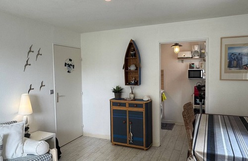 Cabourg Apartment | 2-room apartment near beach with parking in Cabourg