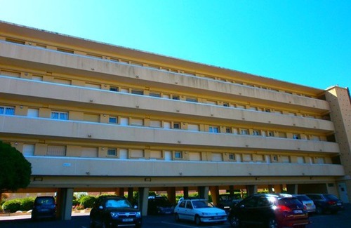 Le Lavandou Apartment | 2-room apartment with AC and parking near beach