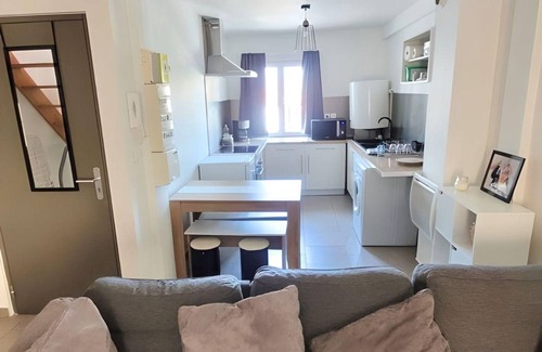 Saint-Denis Apartment | 2-room duplex apartment