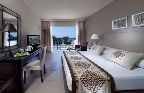 El Hadaba Hotel | 2-Room Family Retreat | Tennis, Pools, Spa & Private Beach w/Daily Entertainment