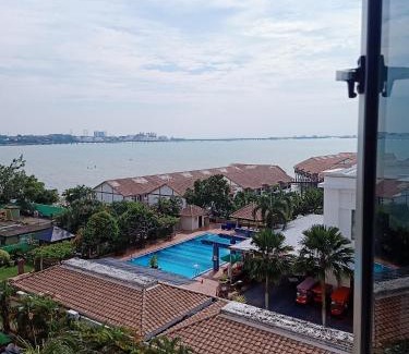Taman Tanjung Apartment | 2 Room GLORY BEACH RESORT