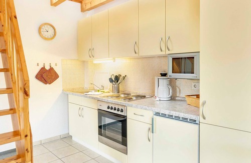 Muritz Apartment | 2-room vacation apartment, 6 persons, balcony, upper floor (13) - Müritzparadies - Feriendorf