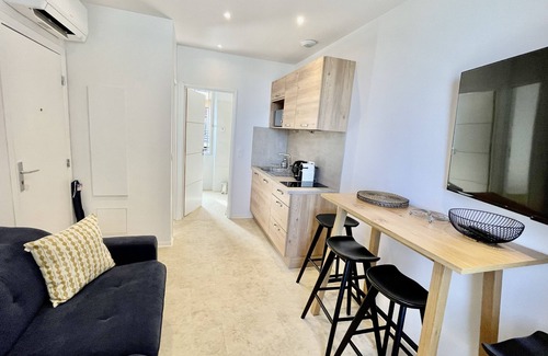 Saint-Jean-Cap-Ferrat Apartment | 2 rooms 2min from the beach air conditioning wifi parking