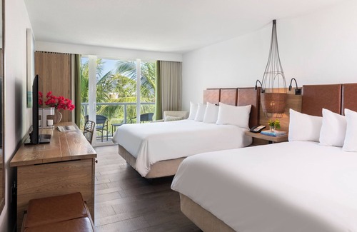 Islamorada Hotel | 2 Rooms w/Balcony, Courtyard View, Outdoor Pool, Free Parking & Pet Friendly