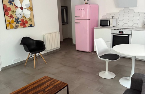 Meounes-les-Montrieux Apartment | 2 ROOMS WITH SWIMMING POOL IN A VILLA IN THE HEART OF NATURE ABSOLUTE CALM